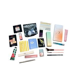 NEW 20pc Cosmetic Makeup Beauty Bundle Mixed Lot Eyeshadow Highlighter Lip Gloss